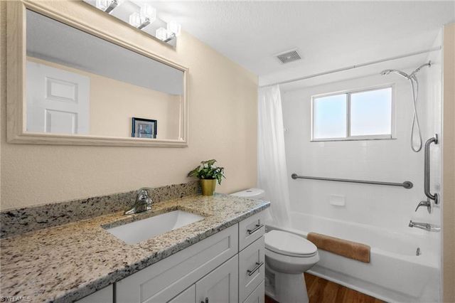 8264 Key Royal CIR 812, Naples, FL 34119