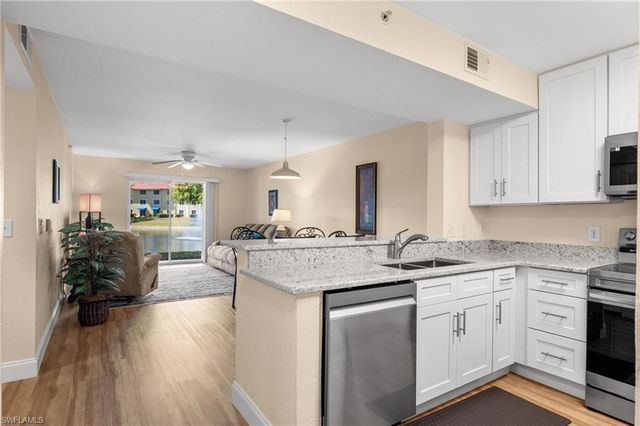 8264 Key Royal CIR 812, Naples, FL 34119