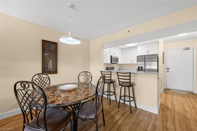 8264 Key Royal CIR 812, Naples, FL 34119