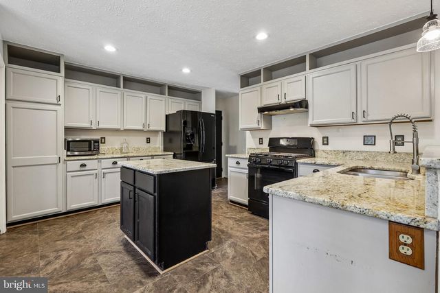 3435 ELSA AVE, Waldorf, MD 20603