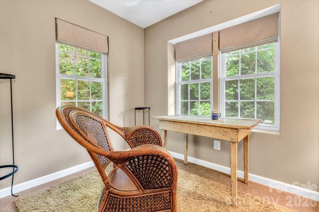 237 Woodys Drive, Hendersonville, NC 28792
