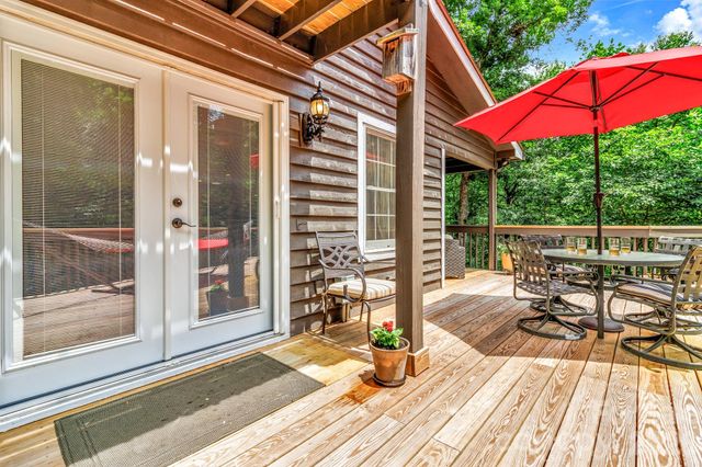 237 Woodys Drive, Hendersonville, NC 28792