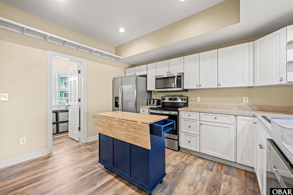 Image 17 of property listing at 1108 Cambridge Rd Unit 307-A, Kill Devil Hills, NC 27948