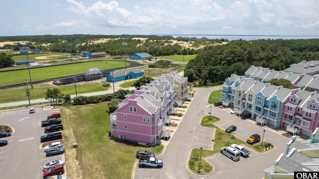 Image 3 of property listing at 1108 Cambridge Rd Unit 307-A, Kill Devil Hills, NC 27948