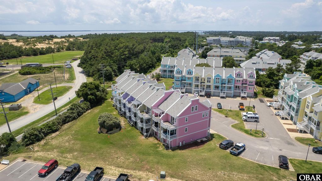 Image 4 of property listing at 1108 Cambridge Rd Unit 307-A, Kill Devil Hills, NC 27948