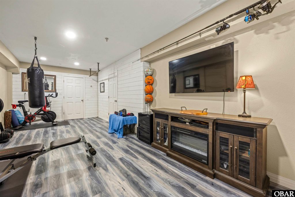 Image 42 of property listing at 1108 Cambridge Rd Unit 307-A, Kill Devil Hills, NC 27948