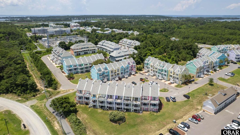 Image 6 of property listing at 1108 Cambridge Rd Unit 307-A, Kill Devil Hills, NC 27948