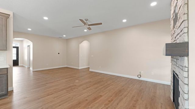 8289 Caverango Boulevard, Fort Wayne, IN 46815