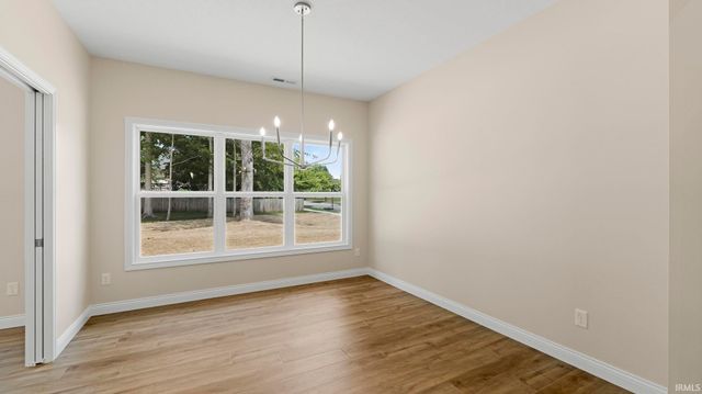 8289 Caverango Boulevard, Fort Wayne, IN 46815