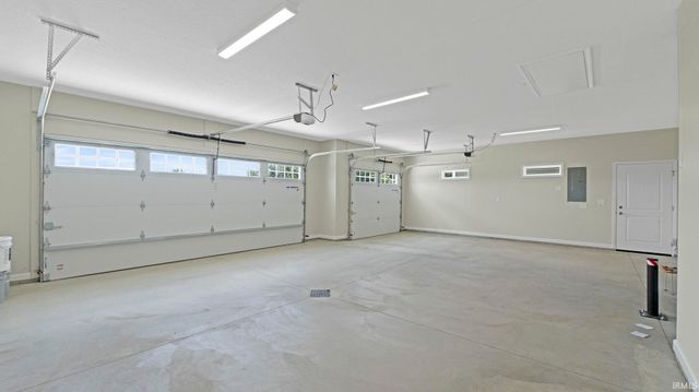 8289 Caverango Boulevard, Fort Wayne, IN 46815