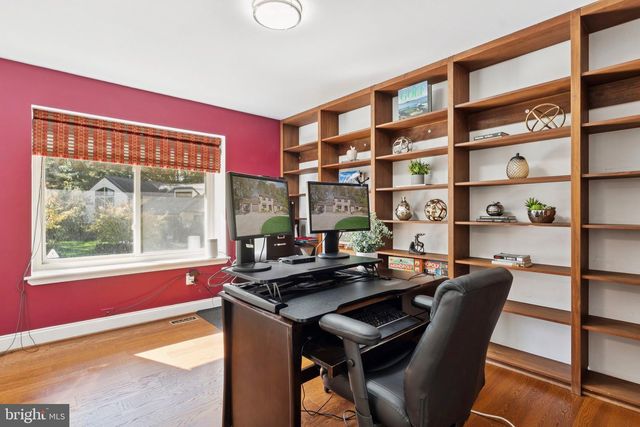 8033 CYPRESS GROVE LN, Cabin John, MD 20818