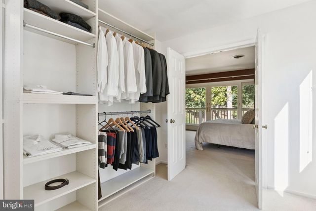 8033 CYPRESS GROVE LN, Cabin John, MD 20818