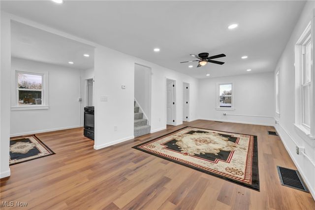 1504 SE 14th Street, Canton, OH 44707