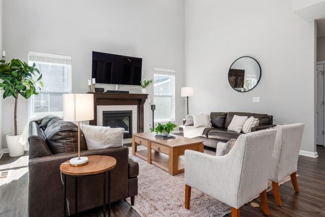 8880 Glacier Pointe Drive, Plain City, OH 43064