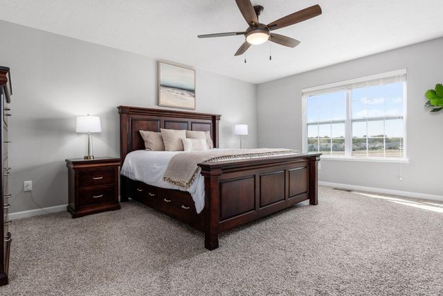 8880 Glacier Pointe Drive, Plain City, OH 43064