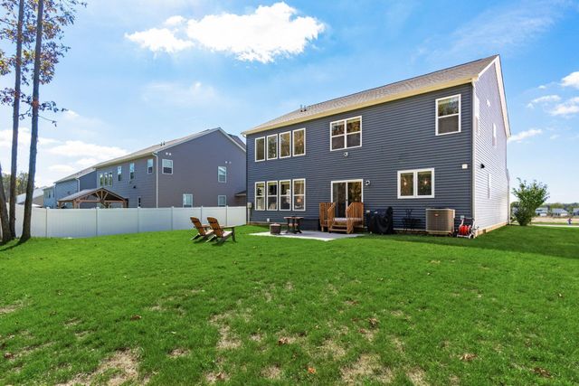 8880 Glacier Pointe Drive, Plain City, OH 43064