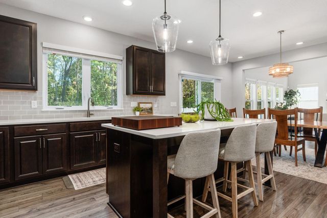 8880 Glacier Pointe Drive, Plain City, OH 43064