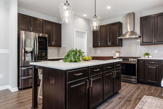 8880 Glacier Pointe Drive, Plain City, OH 43064