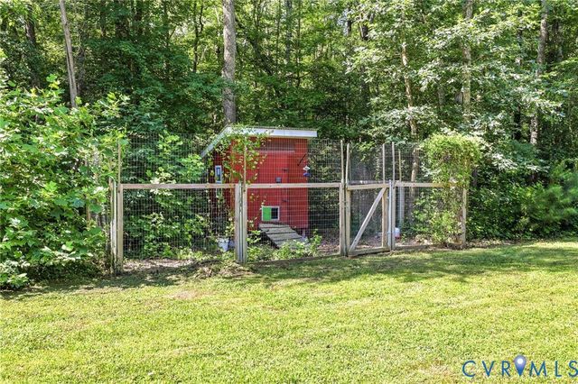 18486 Felicia Ln, Hanover, VA 23192