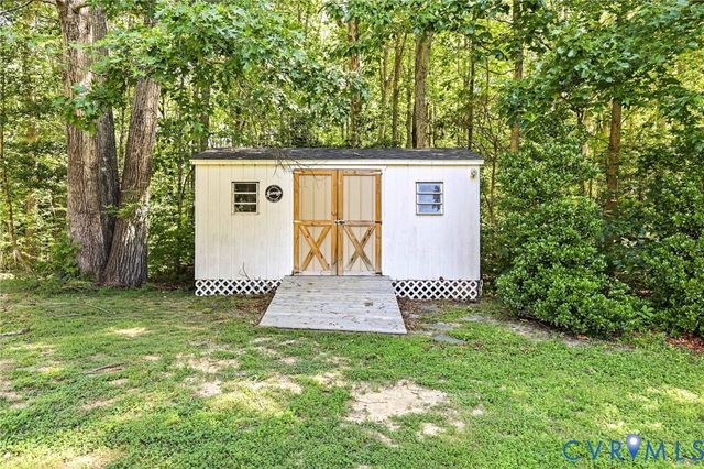18486 Felicia Ln, Hanover, VA 23192