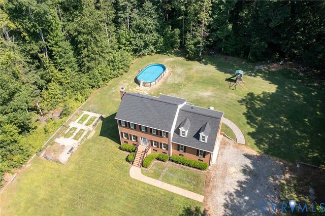 18486 Felicia Ln, Hanover, VA 23192