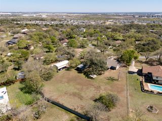 110 Cedar DR, Mountain City, TX 78610