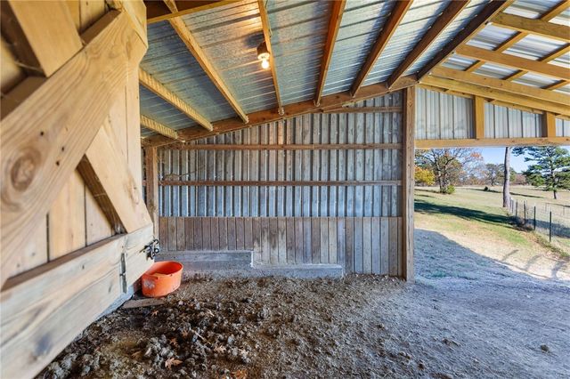 2277 County Road 507, Berryville, AR 72616