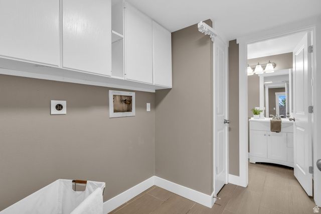 11976 S WOODRIDGE RD, Sandy, UT 84094