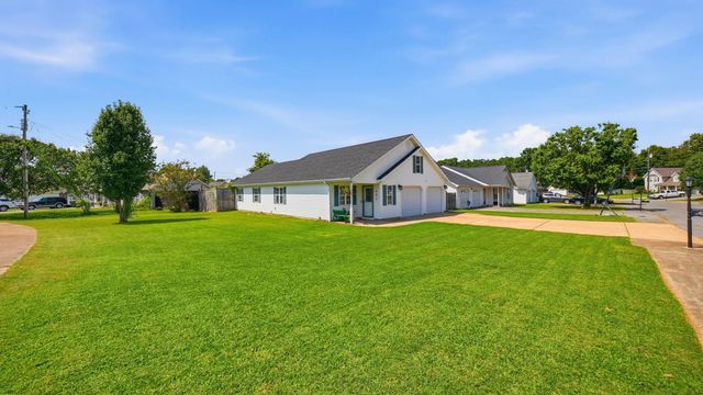 602 Colony Circle, Fort Oglethorpe, GA 30742