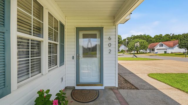 602 Colony Circle, Fort Oglethorpe, GA 30742