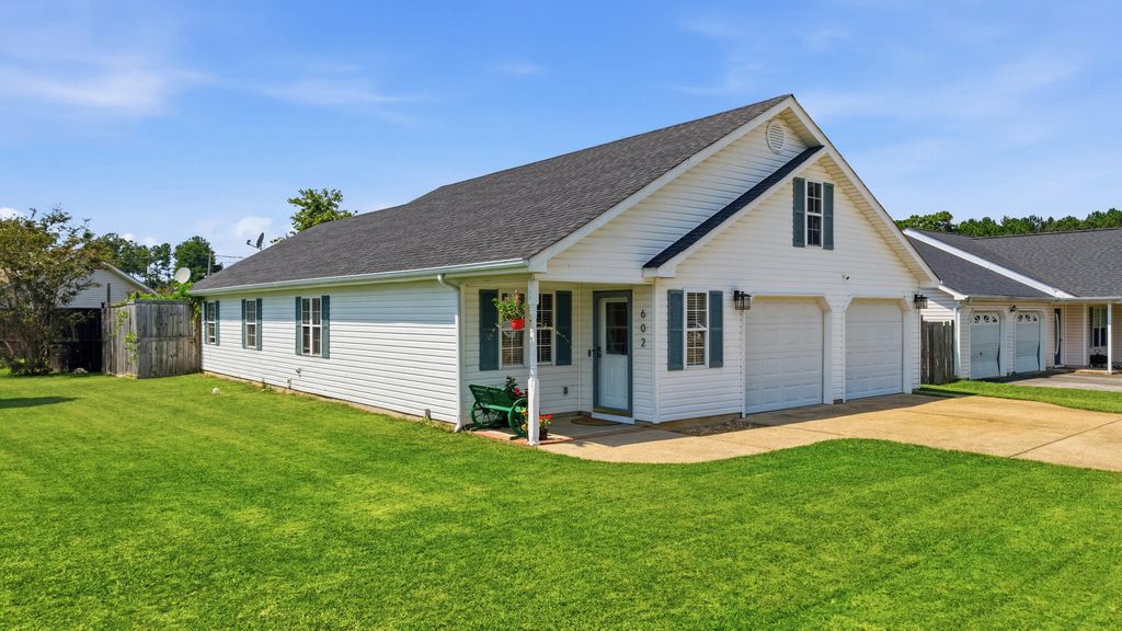 602 Colony Circle, Fort Oglethorpe, GA 30742