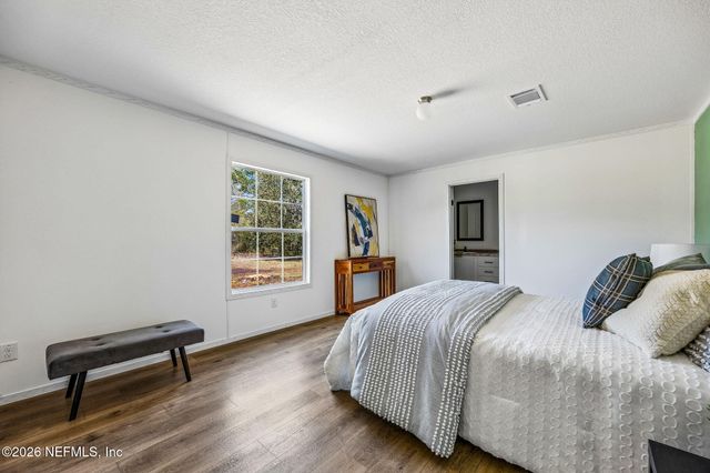 27450 W THIRD Avenue, Hilliard, FL 32046