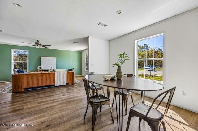 27450 W THIRD Avenue, Hilliard, FL 32046