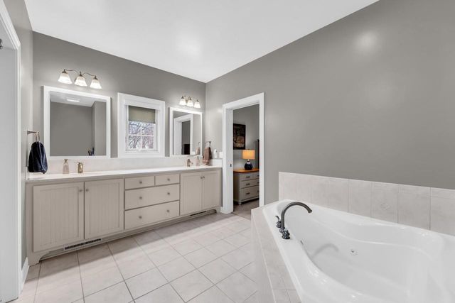 8902 Shadowood TRAIL, Mount Pleasant, WI 53406