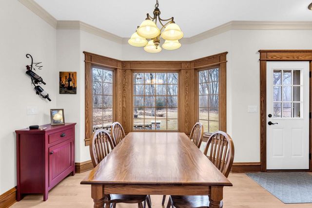 8902 Shadowood TRAIL, Mount Pleasant, WI 53406