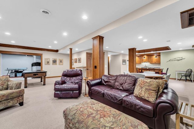 8902 Shadowood TRAIL, Mount Pleasant, WI 53406