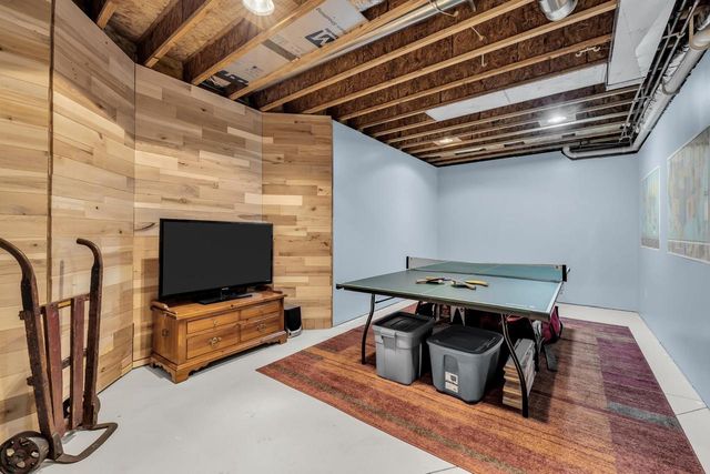 8902 Shadowood TRAIL, Mount Pleasant, WI 53406