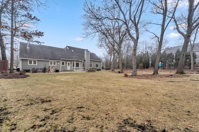 8902 Shadowood TRAIL, Mount Pleasant, WI 53406