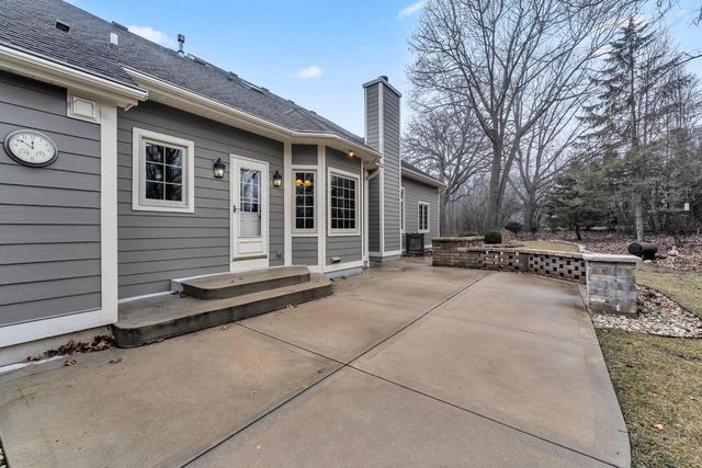 8902 Shadowood TRAIL, Mount Pleasant, WI 53406