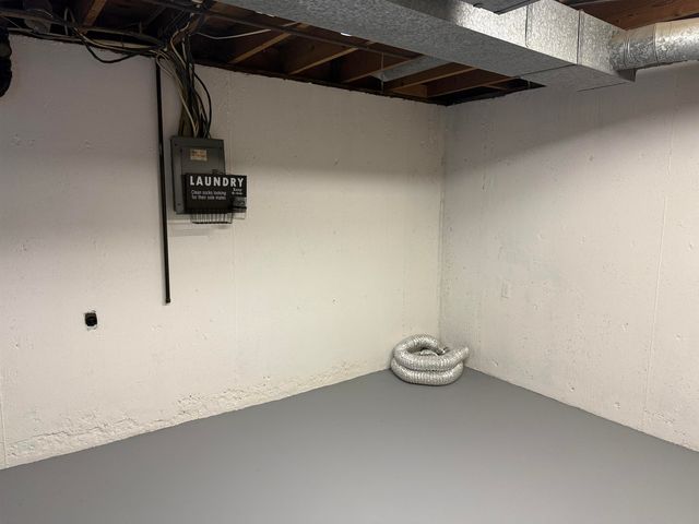 1931 E 50th St S, Wichita, KS 67216