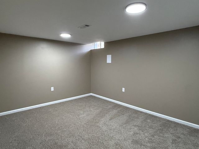 1931 E 50th St S, Wichita, KS 67216