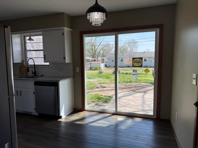 1931 E 50th St S, Wichita, KS 67216