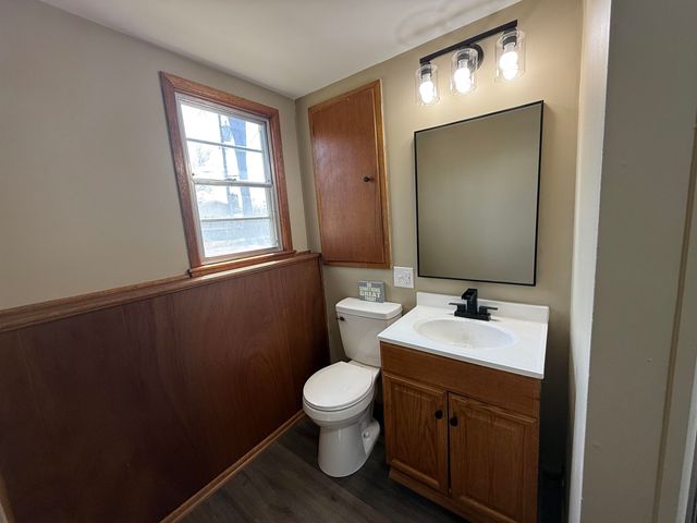 1931 E 50th St S, Wichita, KS 67216