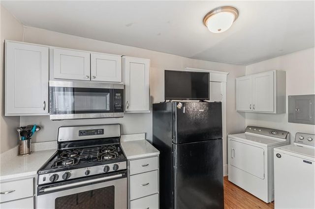 1021 Oak Street SW, Atlanta, GA 30310