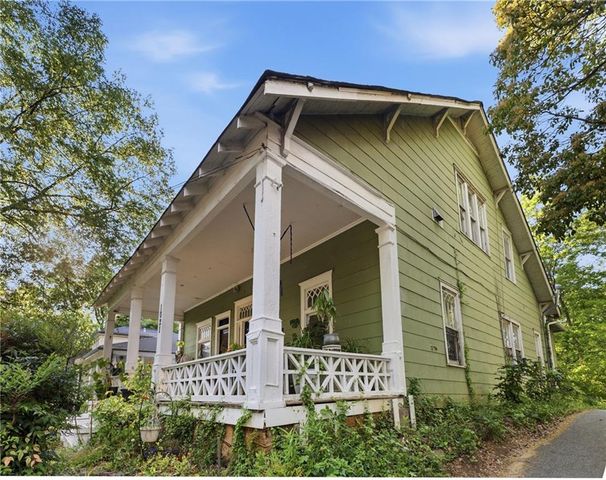 1021 Oak Street SW, Atlanta, GA 30310