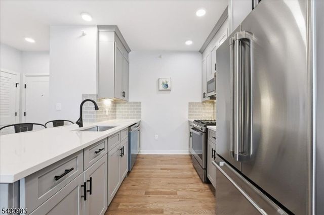 660 Bloomfield Ave 405, Bloomfield Twp., NJ 07003