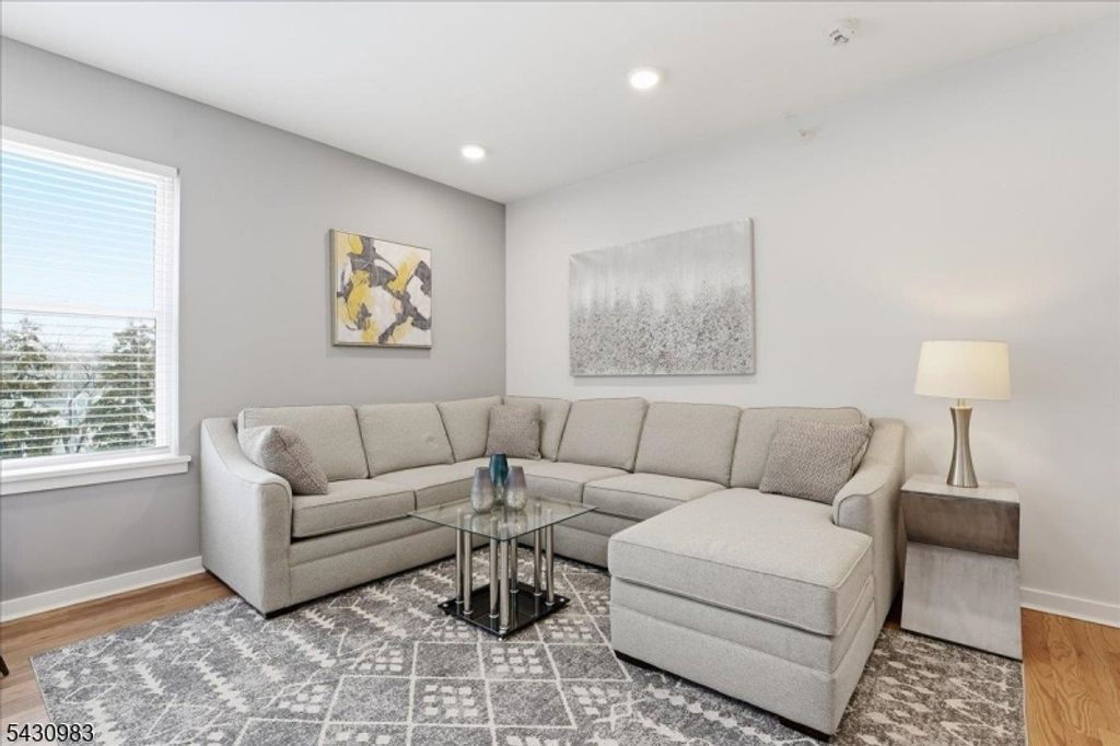 660 Bloomfield Ave 405, Bloomfield Twp., NJ 07003 — photo 3