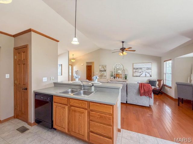308 Williamsburg Drive, Crystal City, MO 63019