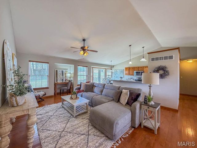 308 Williamsburg Drive, Crystal City, MO 63019