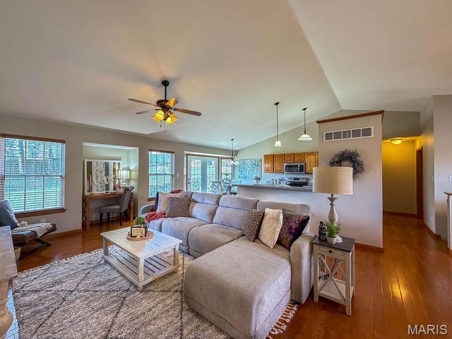 308 Williamsburg Drive, Crystal City, MO 63019